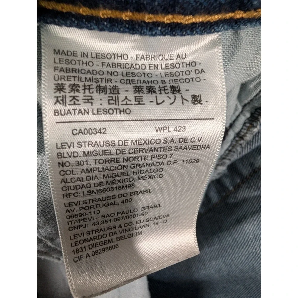 Levi's 505 Jeans Mens 38x32 Blue Denim Regular Fit Straight Leg Light Wash